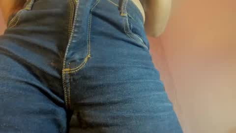 Victoria Sofia online show from 10-19-25, 07:25