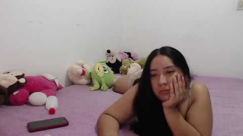 Victoria Silva online show from 01-19-26, 04:05