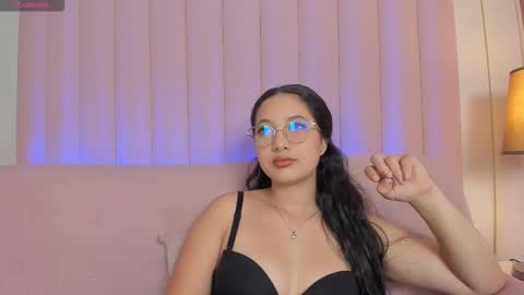 Snapshot of victoriaashford chatting on 12-03-25, 07:45 Vicky online show from 12-03-25, 07:45