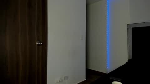 VICTORIA online show from 11-14-25, 12:04