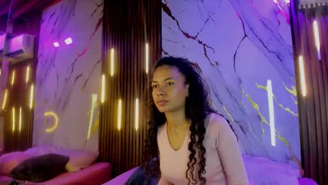 Snapshot of victoriaduarte chatting on 09-28-25, 07:41 Victoria online show from 09-28-25, 07:41