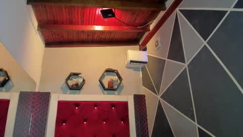 Victoria  online show from 03-22-26, 09:07