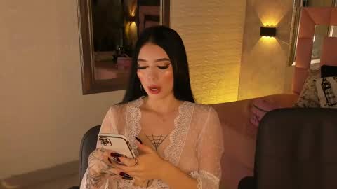 Snapshot of victoriagolden chatting on 03-11-25, 10:42 VICTORIA online show from 03-11-25, 10:42