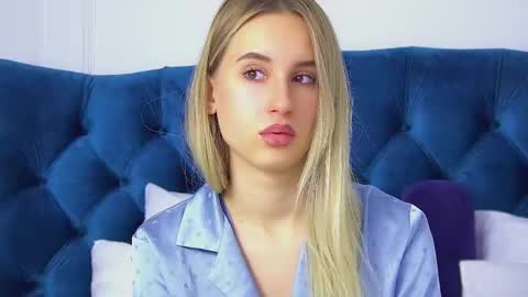 Victoria online show from 10-12-25, 06:45