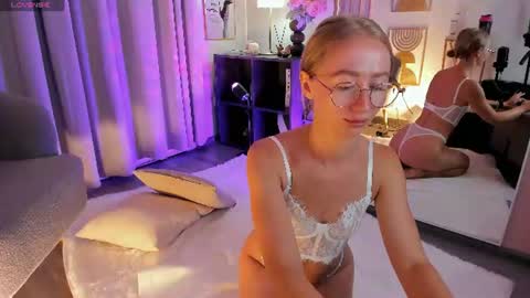 Victoria online show from 07-22-26, 06:05