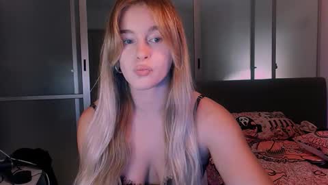 Eva and Victor online show from 10-23-25, 12:04