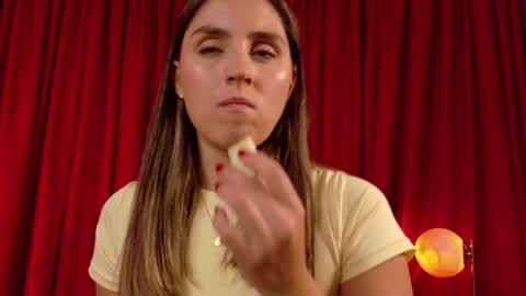 VictoriaNova online show from 04-18-26, 05:50