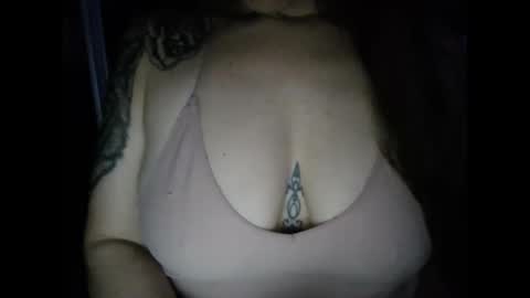 Snapshot of victoriaskyee chatting on 05-04-26, 05:14 victoriaskyee online show from 05-04-26, 05:14