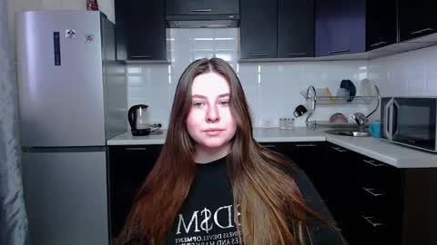 Snapshot of victoriassecrets_ chatting on 12-03-24, 06:04 victoriassecrets_ online show from 12-03-24, 06:04