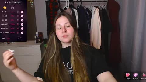 victoriassecrets_ online show from 02-02-26, 09:35