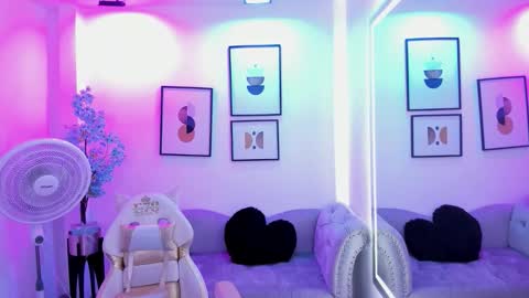 Snapshot of victoriia_doll chatting on 02-02-26, 12:15 Victoria. online show from 02-02-26, 12:15