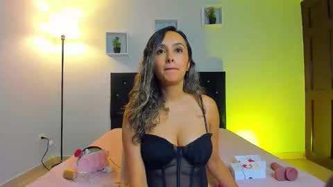 victoriia_rose_ online show from 04-10-26, 03:56