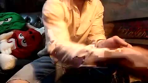 Snapshot of victoryyisours chatting on 03-05-25, 04:34 victoryyisours online show from 03-05-25, 04:34