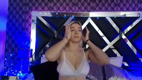 victtoria lee online show from 04-06-26, 06:53