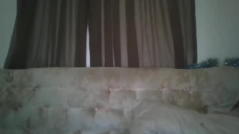 vids1977 online show from 10-25-25, 03:58