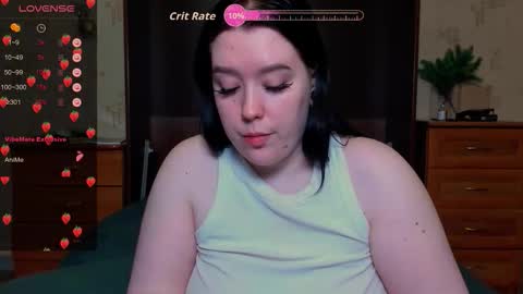 Snapshot of viesica_ chatting on 11-13-25, 02:49 viesica_ online show from 11-13-25, 02:49