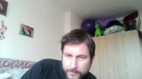 Snapshot of vigond2 chatting on 02-04-25, 08:46 vigond2 online show from 02-04-25, 08:46