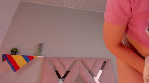 Snapshot of viictoria_becker chatting on 07-18-26, 11:25 Victoria online show from 07-18-26, 11:25