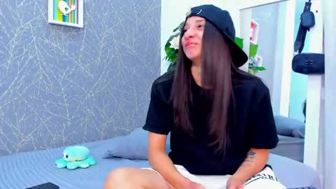 viictoriiasaenz online show from 06-06-26, 03:33
