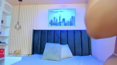 Viiolett online show from 01-19-25, 07:58