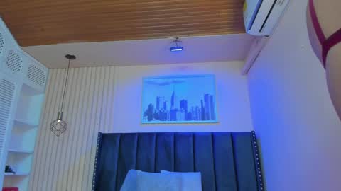 Viiolett online show from 01-24-25, 07:18