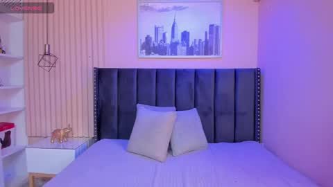 Viiolett online show from 02-22-25, 07:36