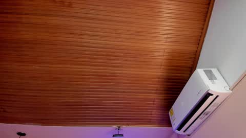 Viiolett online show from 09-10-25, 07:36