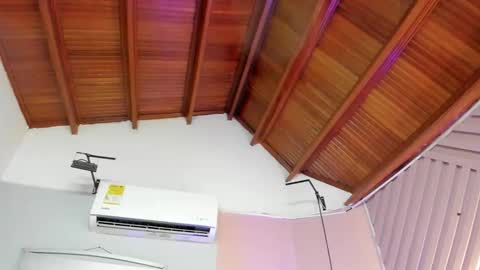 Viiolett online show from 11-23-25, 12:16