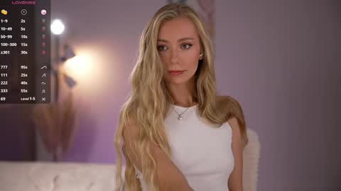 Snapshot of vika54784 chatting on 11-28-25, 01:19 vika54784 online show from 11-28-25, 01:19