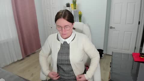 Ukrainian-woman online show from 02-06-25, 03:09