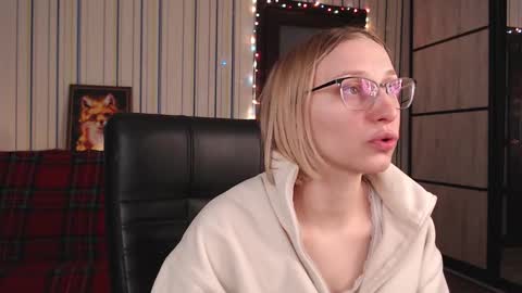 Snapshot of vikaericka chatting on 01-11-26, 06:57 Vika online show from 01-11-26, 06:57