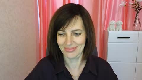 Snapshot of vikasoul chatting on 10-19-25, 08:15 Vika online show from 10-19-25, 08:15
