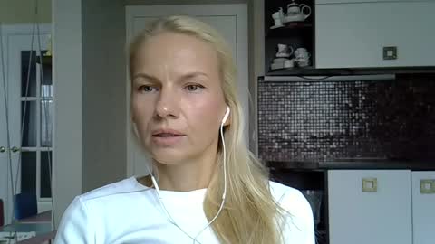 Snapshot of viki_loun5 chatting on 09-26-25, 09:02 viki_loun5 online show from 09-26-25, 09:02