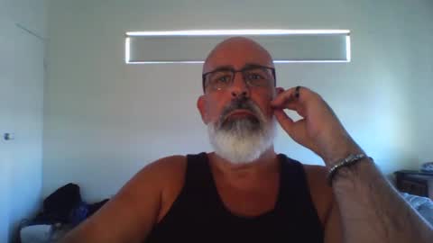 Snapshot of viking666aaa chatting on 02-14-25, 03:43 Viking666 here to play not to pay ladies online show from 02-14-25, 03:43