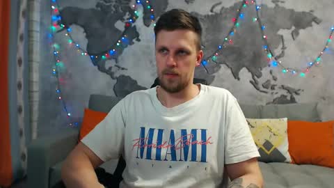 Snapshot of vikingchrisss chatting on 12-23-24, 11:25 vikingchrisss online show from 12-23-24, 11:25