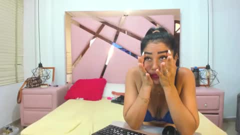 vikiTomson online show from 02-06-25, 05:19