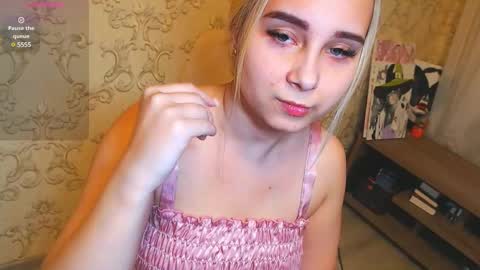 Vitoria online show from 02-15-25, 01:16