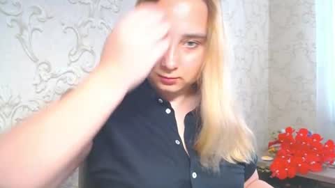 Snapshot of vikiwaitingforyou chatting on 06-17-26, 11:01 Vitoria online show from 06-17-26, 11:01