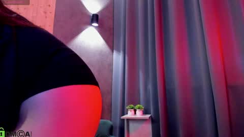Snapshot of vikki_bunny chatting on 05-19-26, 11:16 Vikki online show from 05-19-26, 11:16