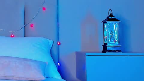 VIKKI online show from 12-19-24, 07:40