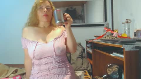 VIKKKTORIAAA online show from 02-24-25, 08:06