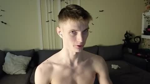 Max online show from 11-16-25, 07:41