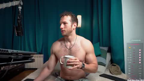 Snapshot of viktor_secret chatting on 12-20-25, 03:46 fansly VITEKsecret online show from 12-20-25, 03:46