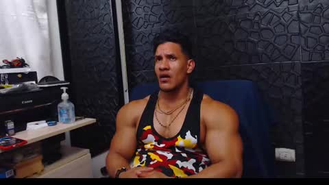 Viktor Herrera online show from 01-30-25, 05:39