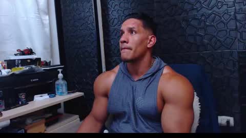 Viktor Herrera online show from 02-02-25, 11:32