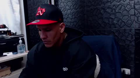 Viktor Herrera online show from 02-05-25, 01:15