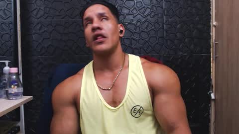 Viktor Herrera online show from 10-11-25, 05:22