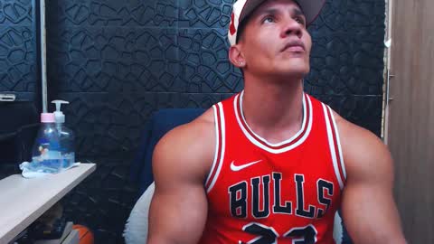 Viktor Herrera online show from 11-14-25, 06:17