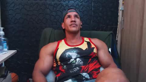 Viktor Herrera online show from 11-24-25, 03:01