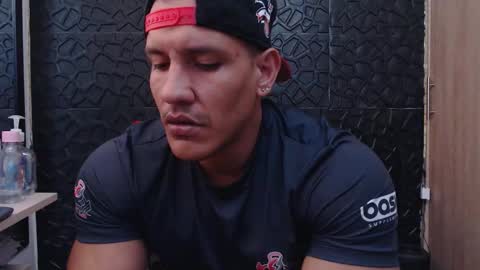 Snapshot of viktorherrera chatting on 01-11-26, 06:46 Viktor Herrera online show from 01-11-26, 06:46